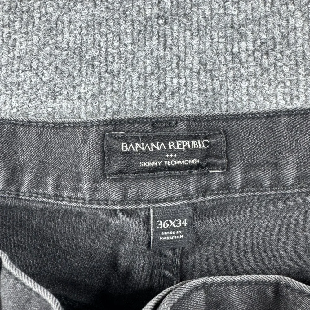 Banana Republic these banana